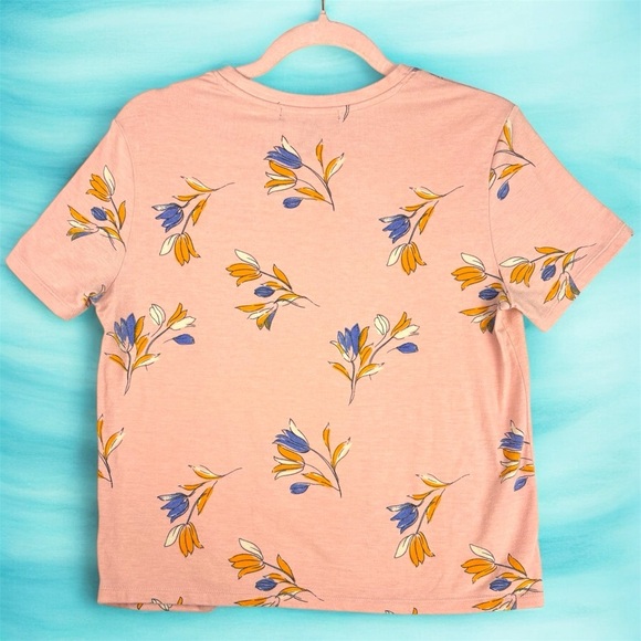 Forever 21 Contemporary Floral Light Pink Short Sleeve Tee XS - Picture 2 of 6